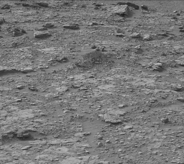 Sol 2820: Mast Camera (Mastcam)