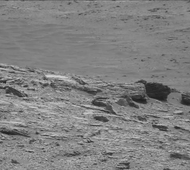 Sol 2820: Mast Camera (Mastcam)