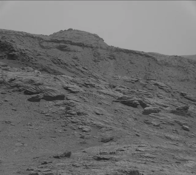 Sol 2820: Mast Camera (Mastcam)