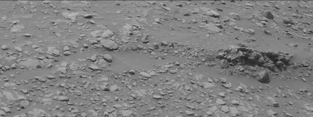Sol 2822: Mast Camera (Mastcam)