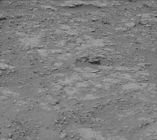Sol 2822: Mast Camera (Mastcam)