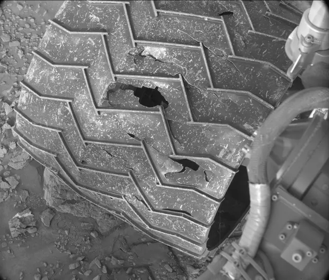 Sol 2822: Mast Camera (Mastcam)