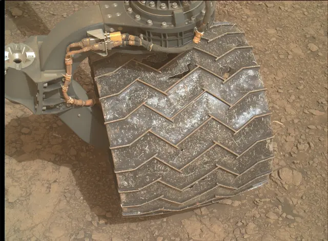 Sol 2822: Mars Hand Lens Imager (MAHLI)