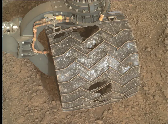 Sol 2822: Mars Hand Lens Imager (MAHLI)