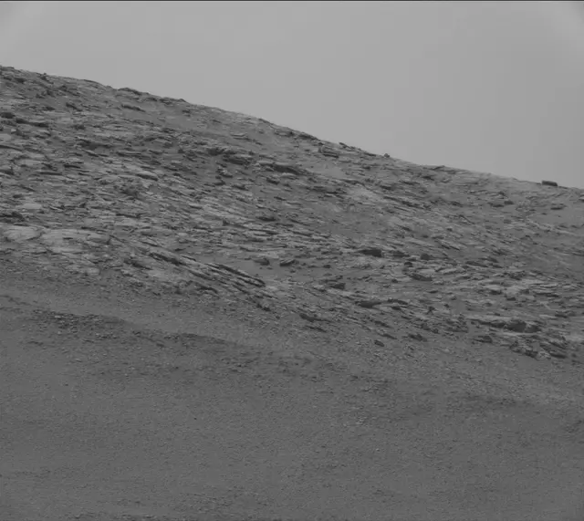 Sol 2823: Mast Camera (Mastcam)