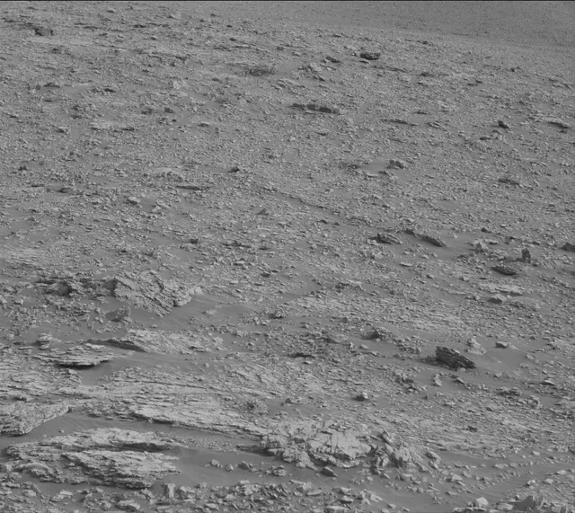 Sol 2824: Mast Camera (Mastcam)