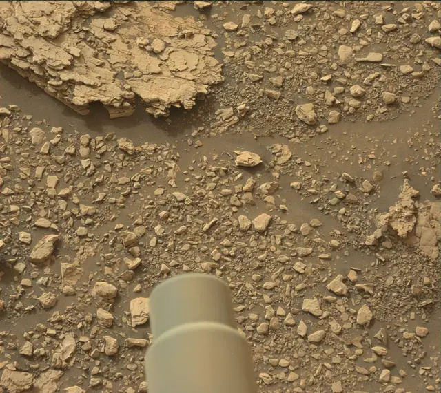 Sol 2824: Mast Camera (Mastcam)