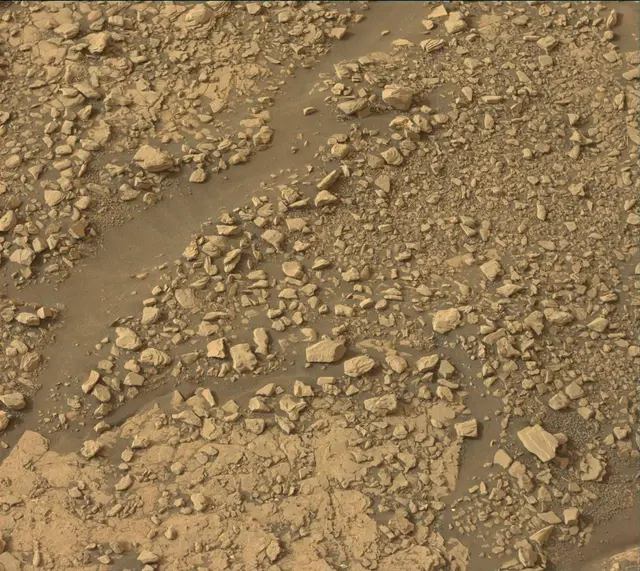 Sol 2824: Mast Camera (Mastcam)