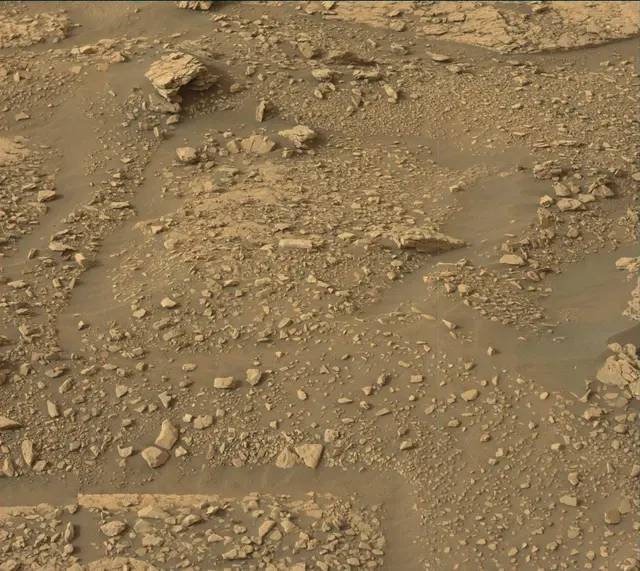 Sol 2824: Mast Camera (Mastcam)