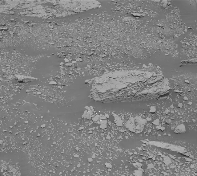 Sol 2826: Mast Camera (Mastcam)
