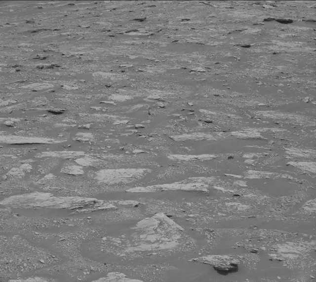 Sol 2826: Mast Camera (Mastcam)