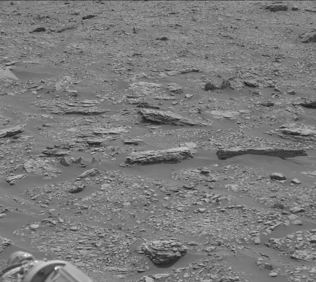 Sol 2826: Mast Camera (Mastcam)