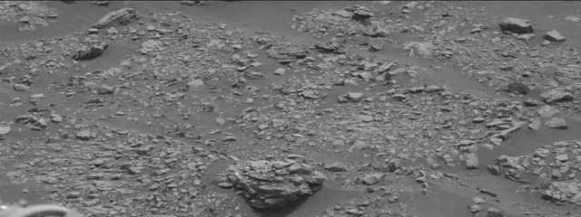 Sol 2826: Mast Camera (Mastcam)