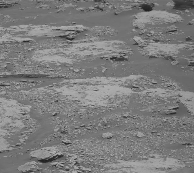 Sol 2826: Mast Camera (Mastcam)