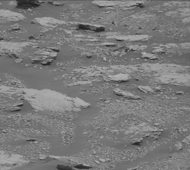 Sol 2826: Mast Camera (Mastcam)