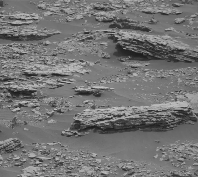 Sol 2826: Mast Camera (Mastcam)