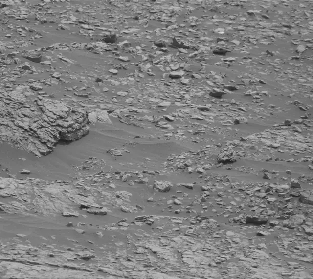 Sol 2826: Mast Camera (Mastcam)