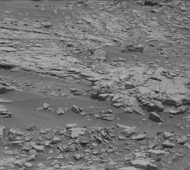 Sol 2826: Mast Camera (Mastcam)