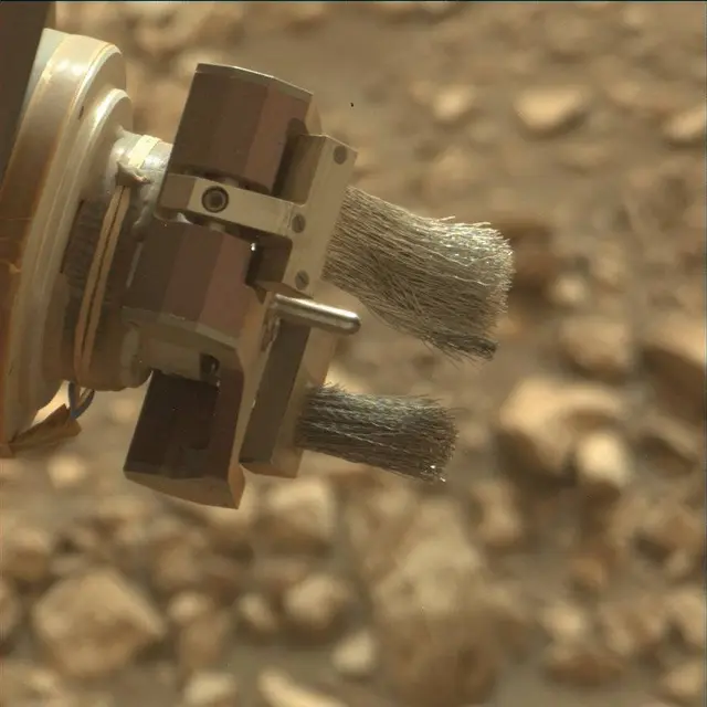 Sol 2826: Mast Camera (Mastcam)