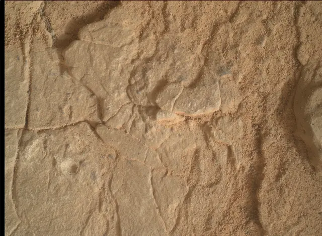 Sol 2826: Mars Hand Lens Imager (MAHLI)