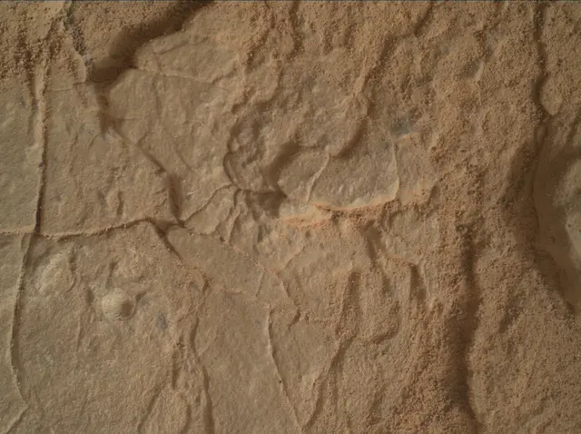 Sol 2826: Mars Hand Lens Imager (MAHLI)