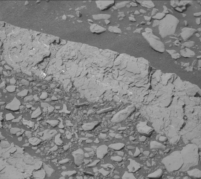 Sol 2828: Mast Camera (Mastcam)