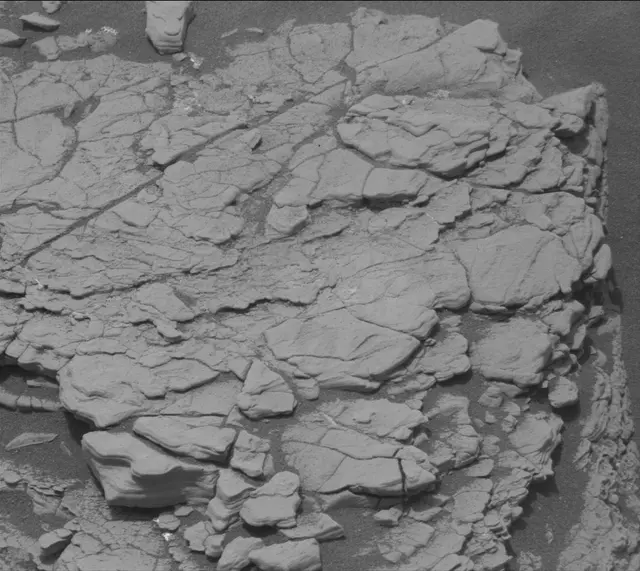 Sol 2828: Mast Camera (Mastcam)