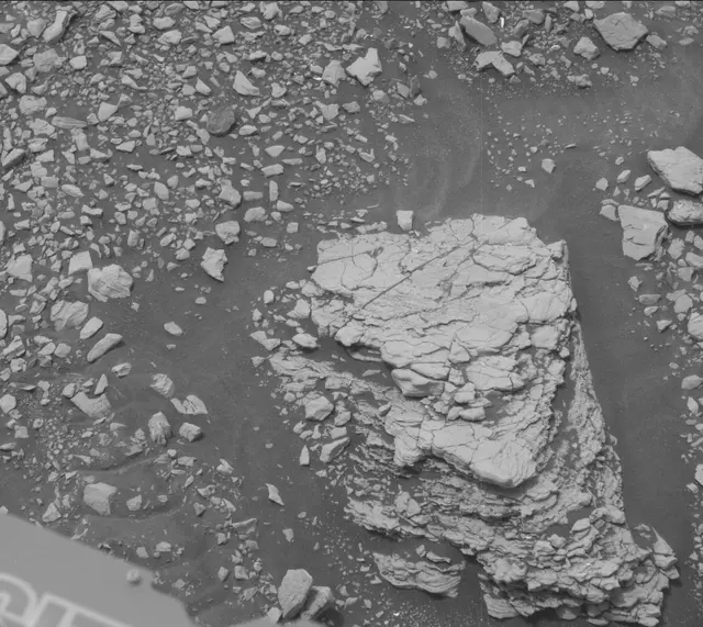 Sol 2829: Mast Camera (Mastcam)