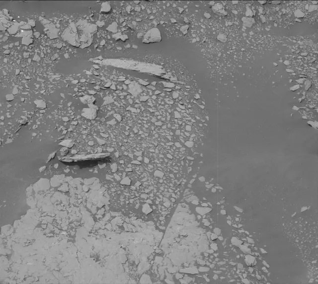 Sol 2829: Mast Camera (Mastcam)