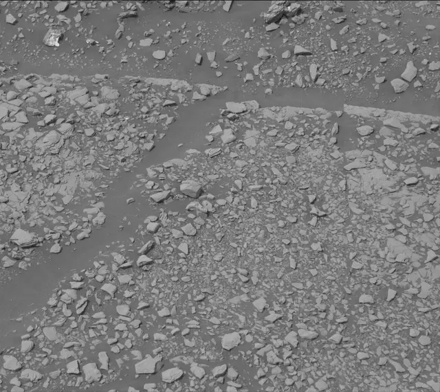 Sol 2829: Mast Camera (Mastcam)