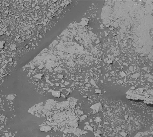 Sol 2829: Mast Camera (Mastcam)