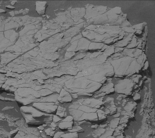Sol 2829: Mast Camera (Mastcam)
