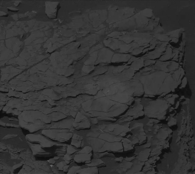 Sol 2829: Mast Camera (Mastcam)