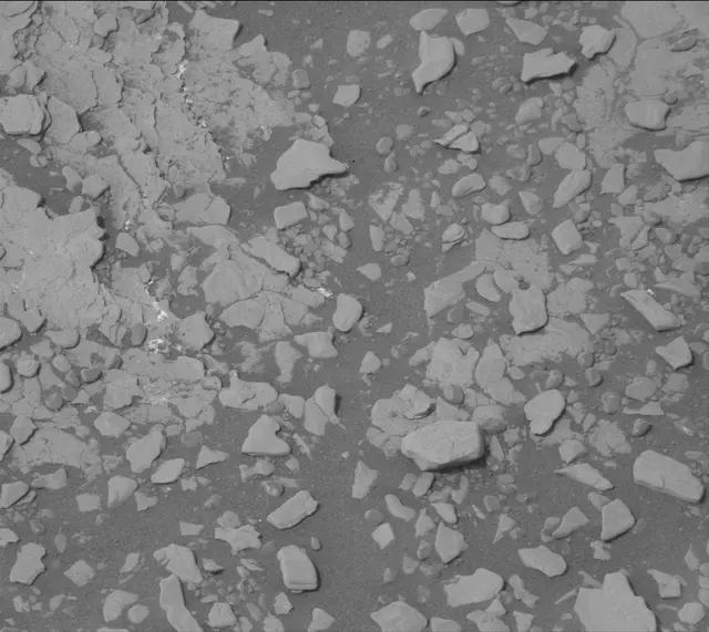 Sol 2829: Mast Camera (Mastcam)