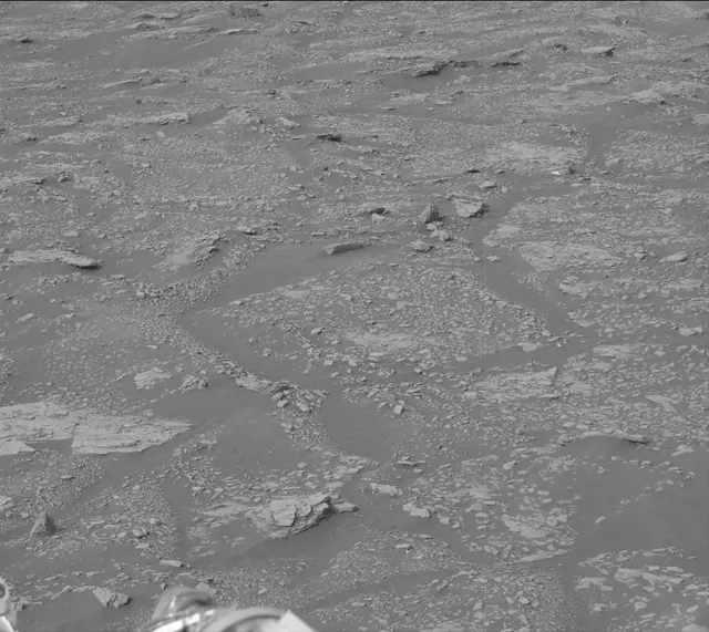 Sol 2831: Mast Camera (Mastcam)