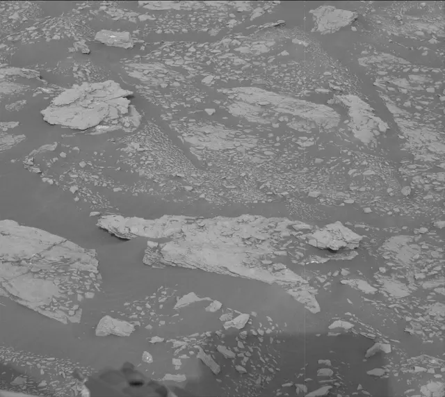 Sol 2831: Mast Camera (Mastcam)