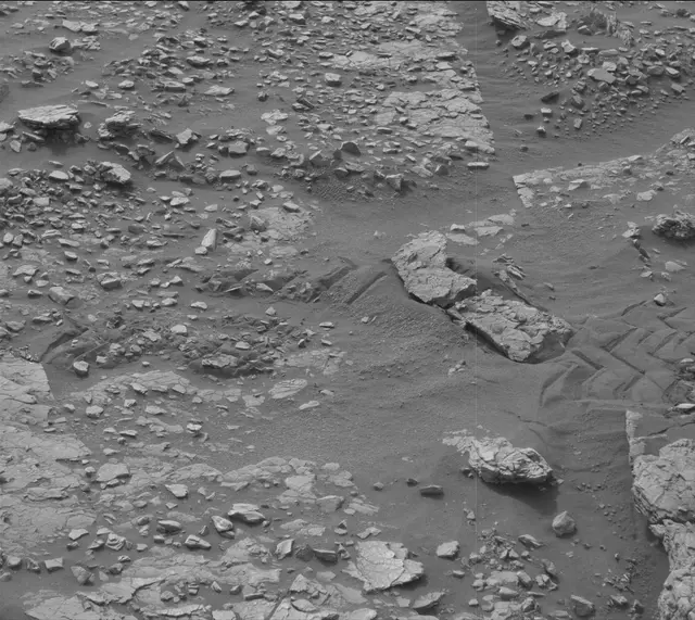 Sol 2831: Mast Camera (Mastcam)