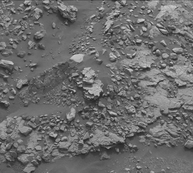 Sol 2831: Mast Camera (Mastcam)