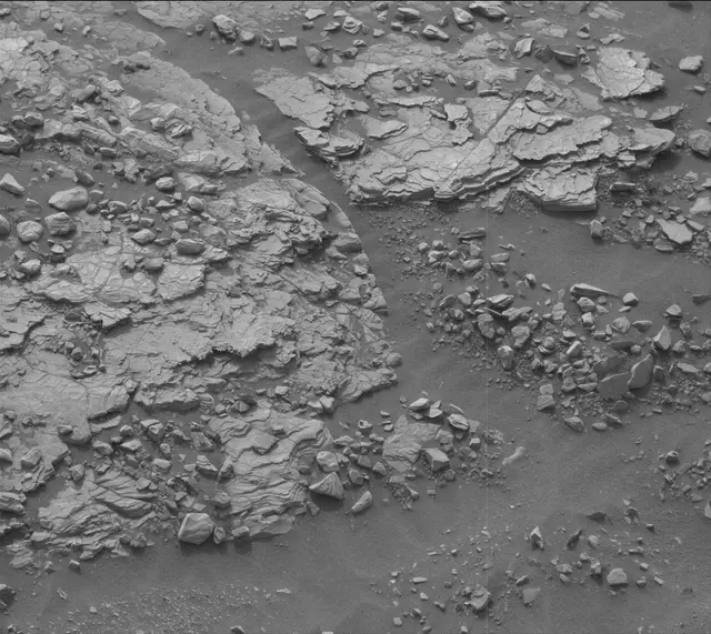 Sol 2831: Mast Camera (Mastcam)