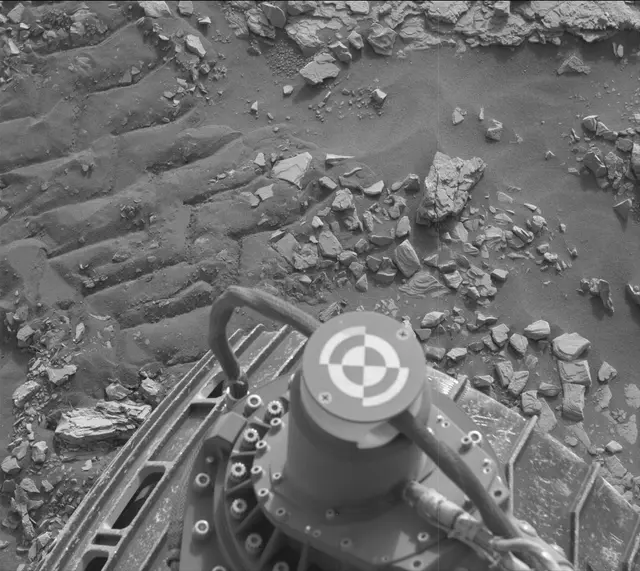 Sol 2831: Mast Camera (Mastcam)