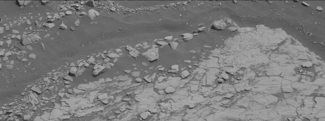Sol 2833: Mast Camera (Mastcam)