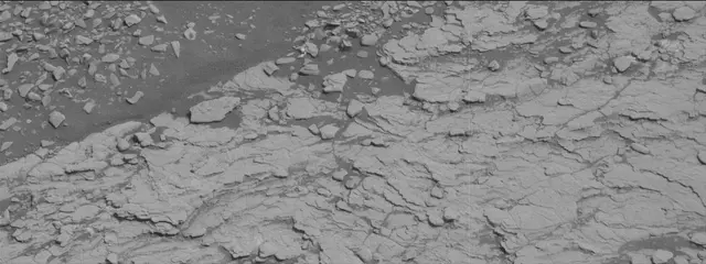 Sol 2833: Mast Camera (Mastcam)