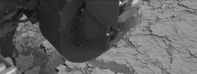 Sol 2833: Mast Camera (Mastcam)