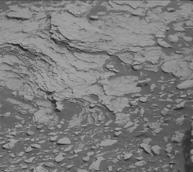 Sol 2833: Mast Camera (Mastcam)