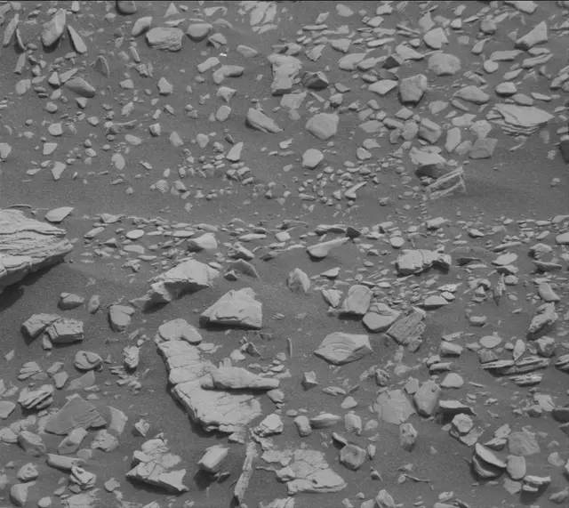 Sol 2833: Mast Camera (Mastcam)