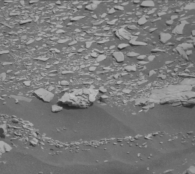 Sol 2833: Mast Camera (Mastcam)
