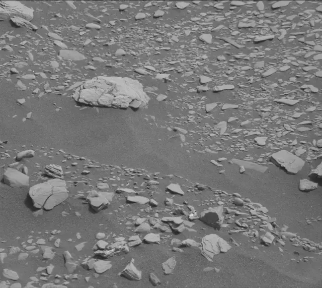Sol 2833: Mast Camera (Mastcam)