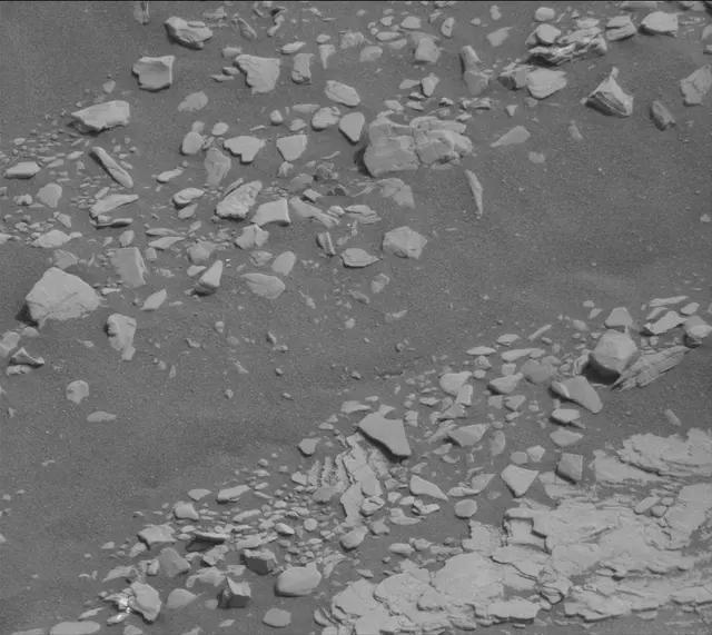 Sol 2833: Mast Camera (Mastcam)