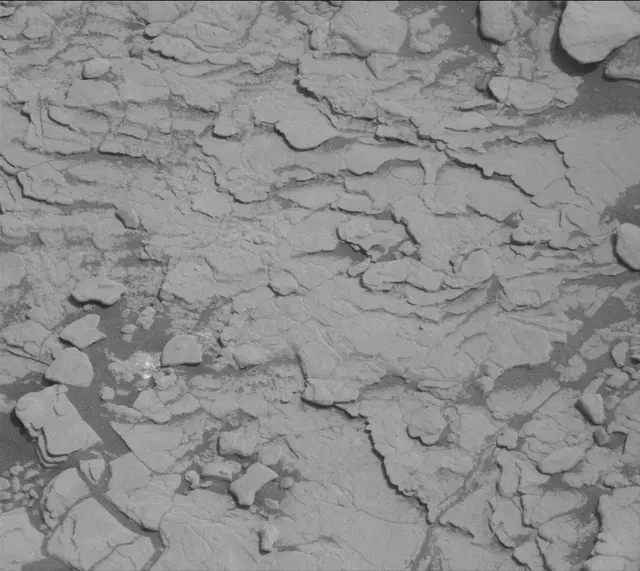Sol 2833: Mast Camera (Mastcam)