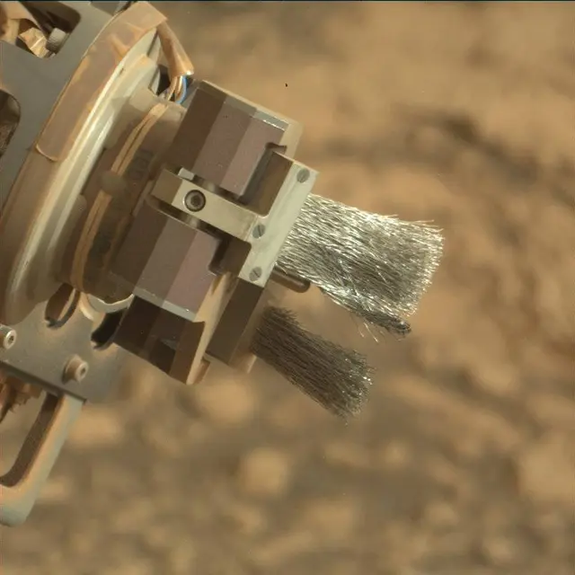 Sol 2833: Mast Camera (Mastcam)